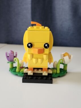 LEGO Brick Headz Easter Chick w/ Flowers 40350 Retired used no box no manual